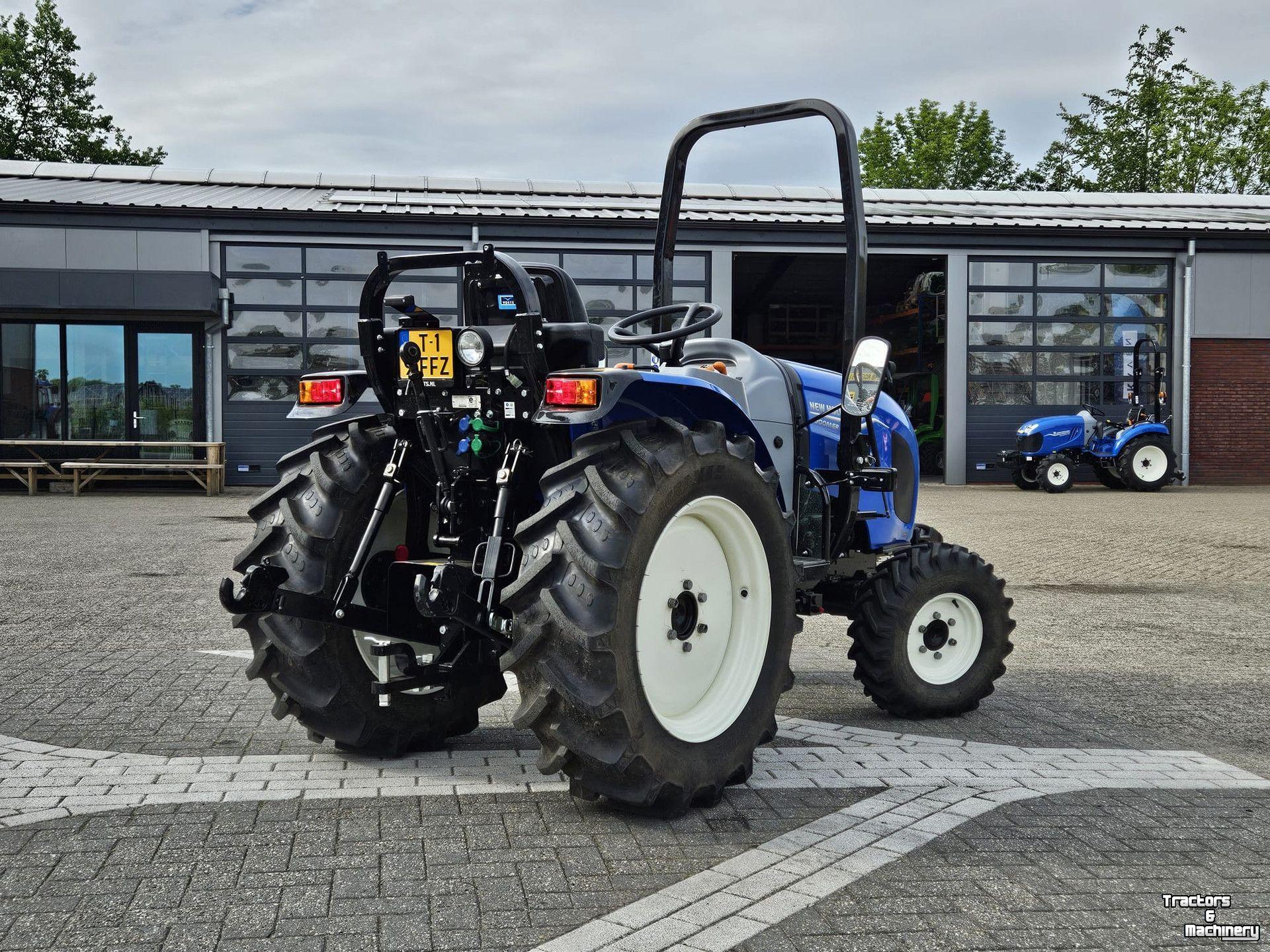 Small-track Tractor New Holland Boomer 35
