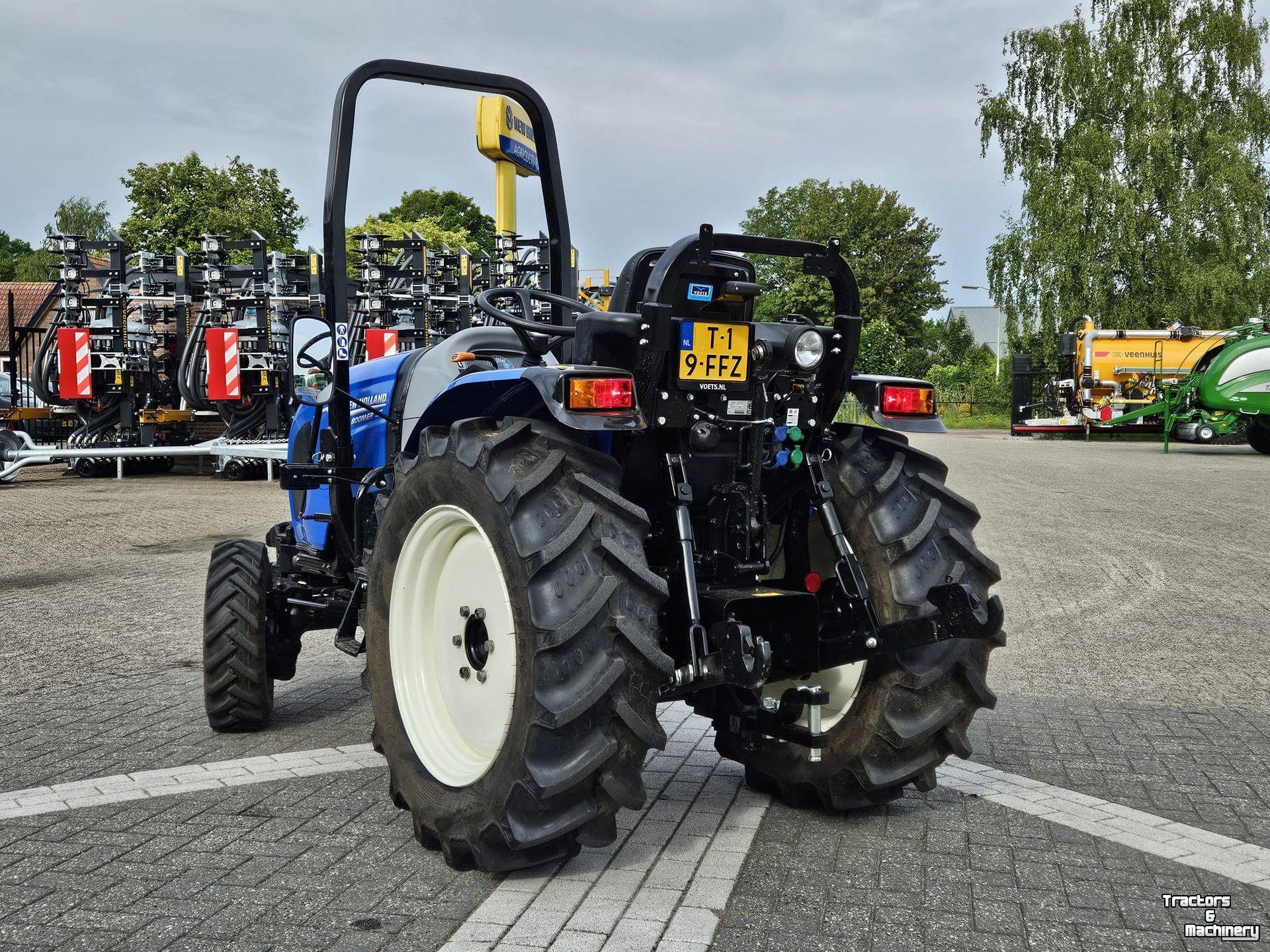 Small-track Tractor New Holland Boomer 35