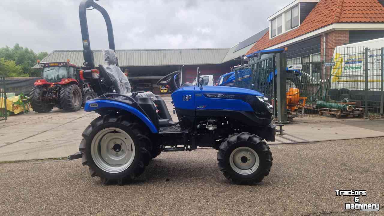 Horticultural Tractors Solis 26 HST