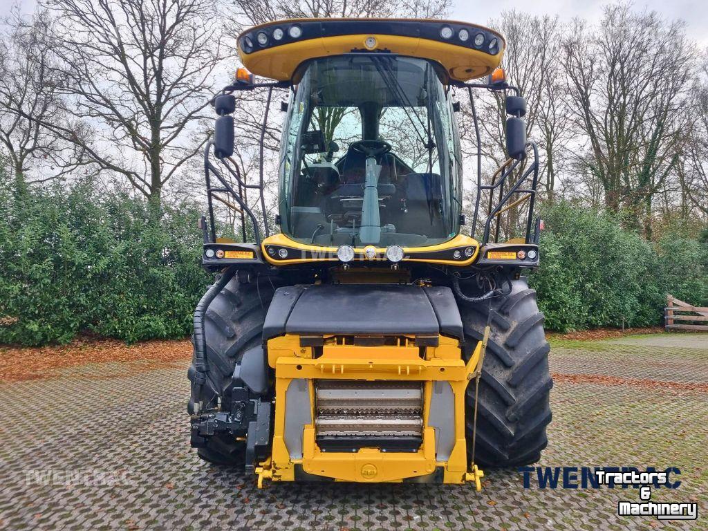 Forage-harvester New Holland FR 550