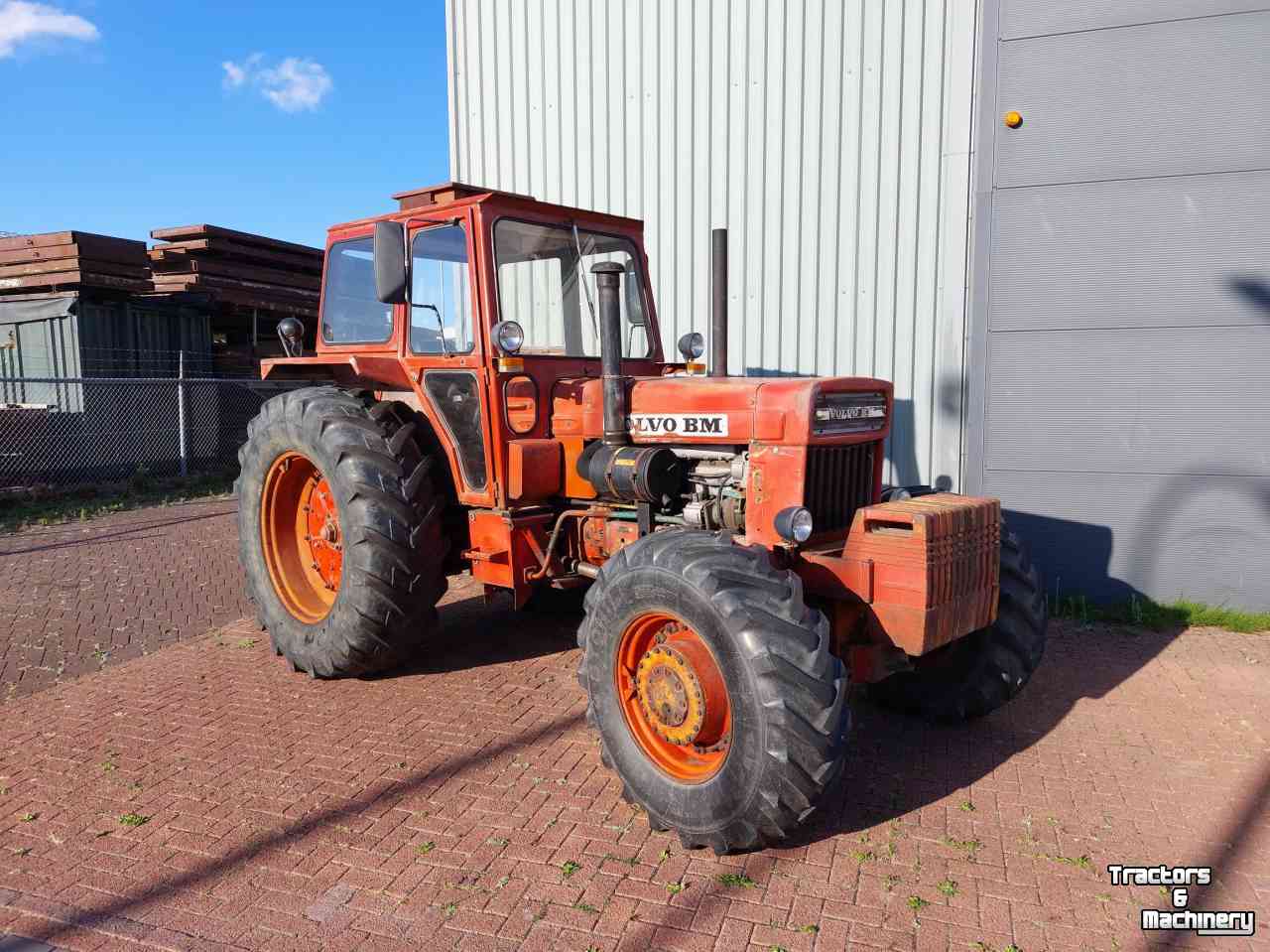 Tractors Volvo BM 814