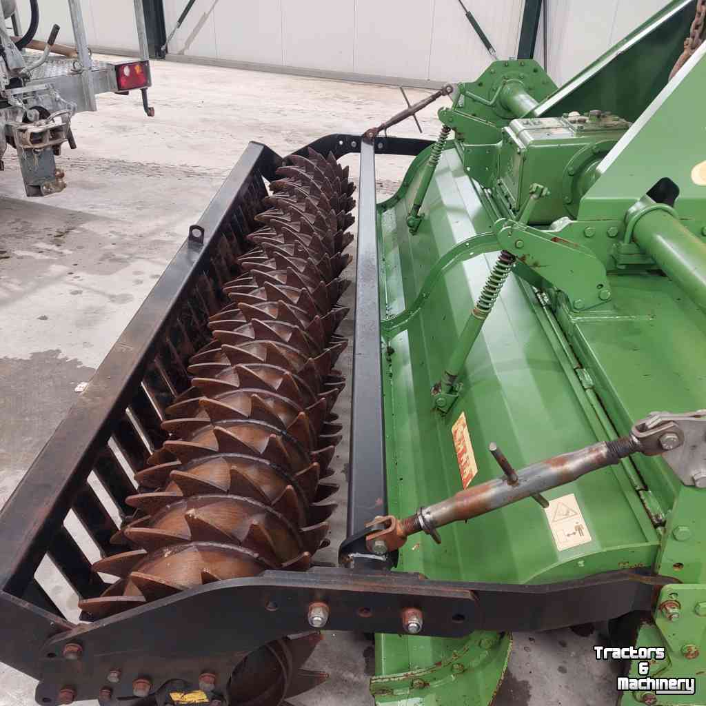 Rotary Tiller Celli frees Pioneer 170
