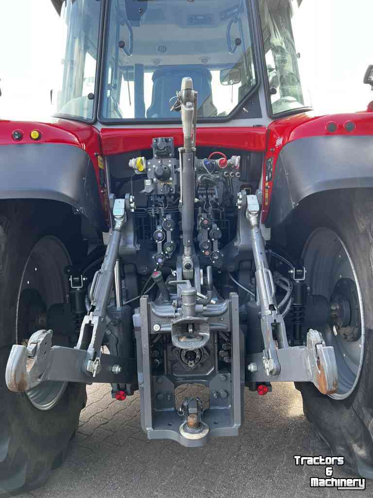 Tractors Massey Ferguson 6S.165 Dyna-VT Exclusive | Demo | Voorladeraanbouwdelen