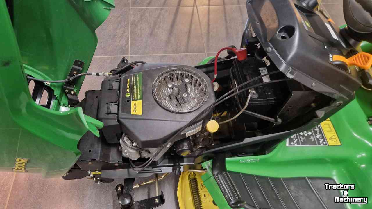 Ride-on mower John Deere X300R