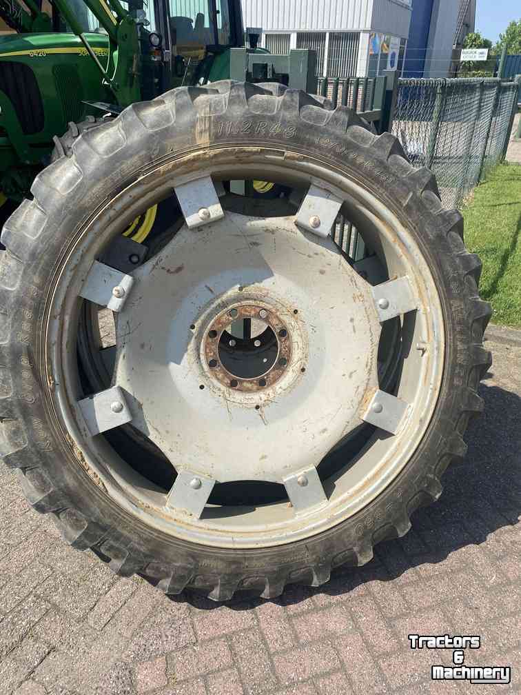 Wheels, Tyres, Rims & Dual spacers Alliance 11.2-48, 270/95R48 op verstelbare velg