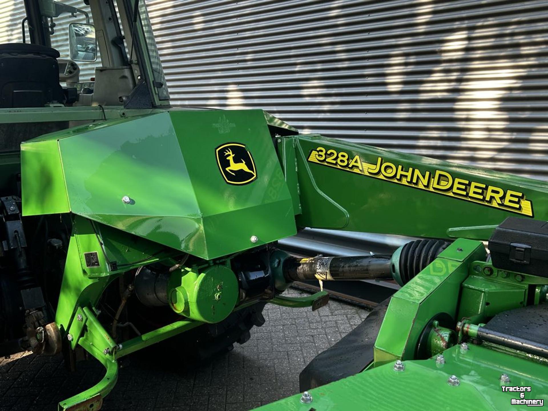Mower John Deere 328A