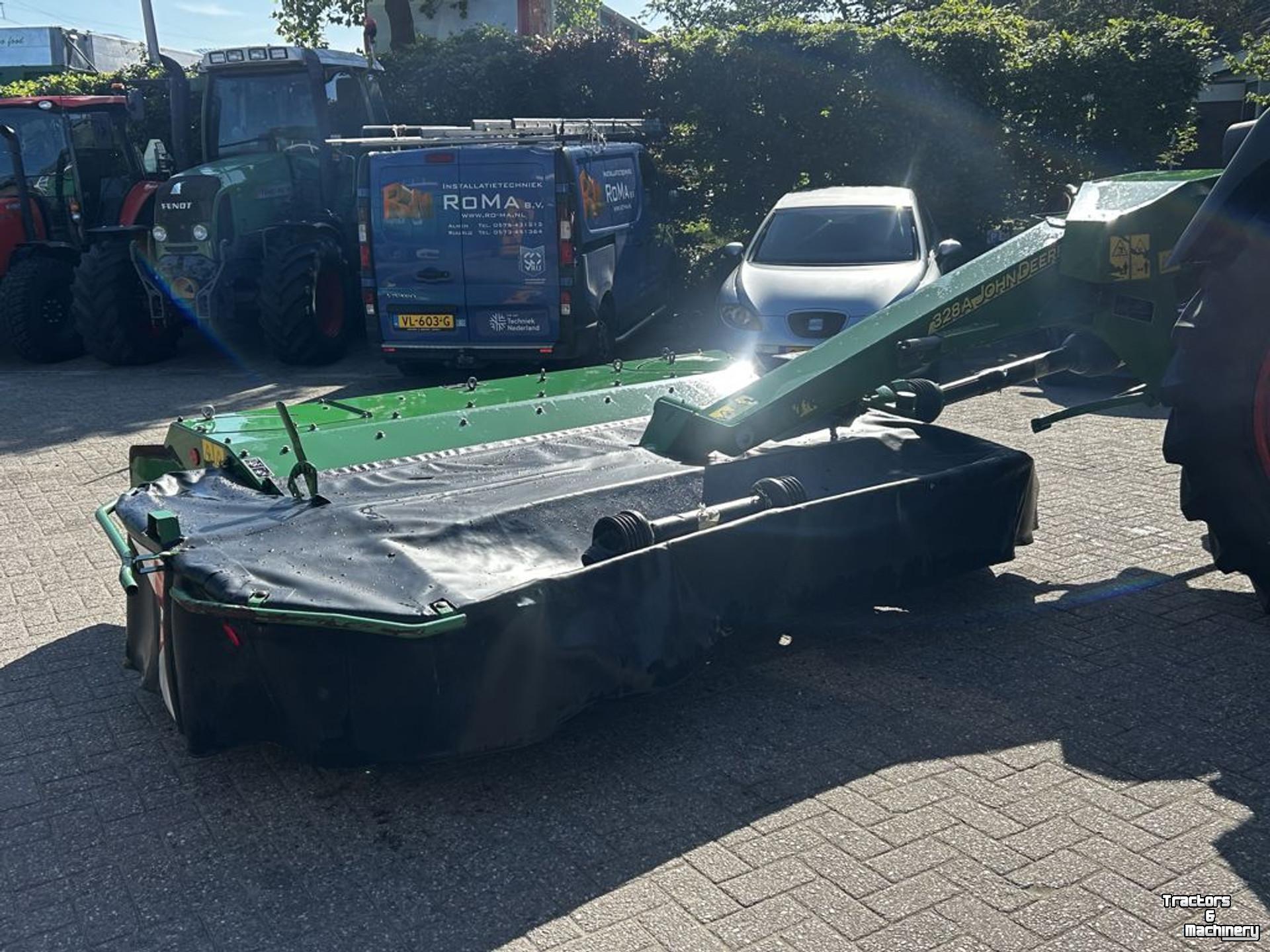 Mower John Deere 328A