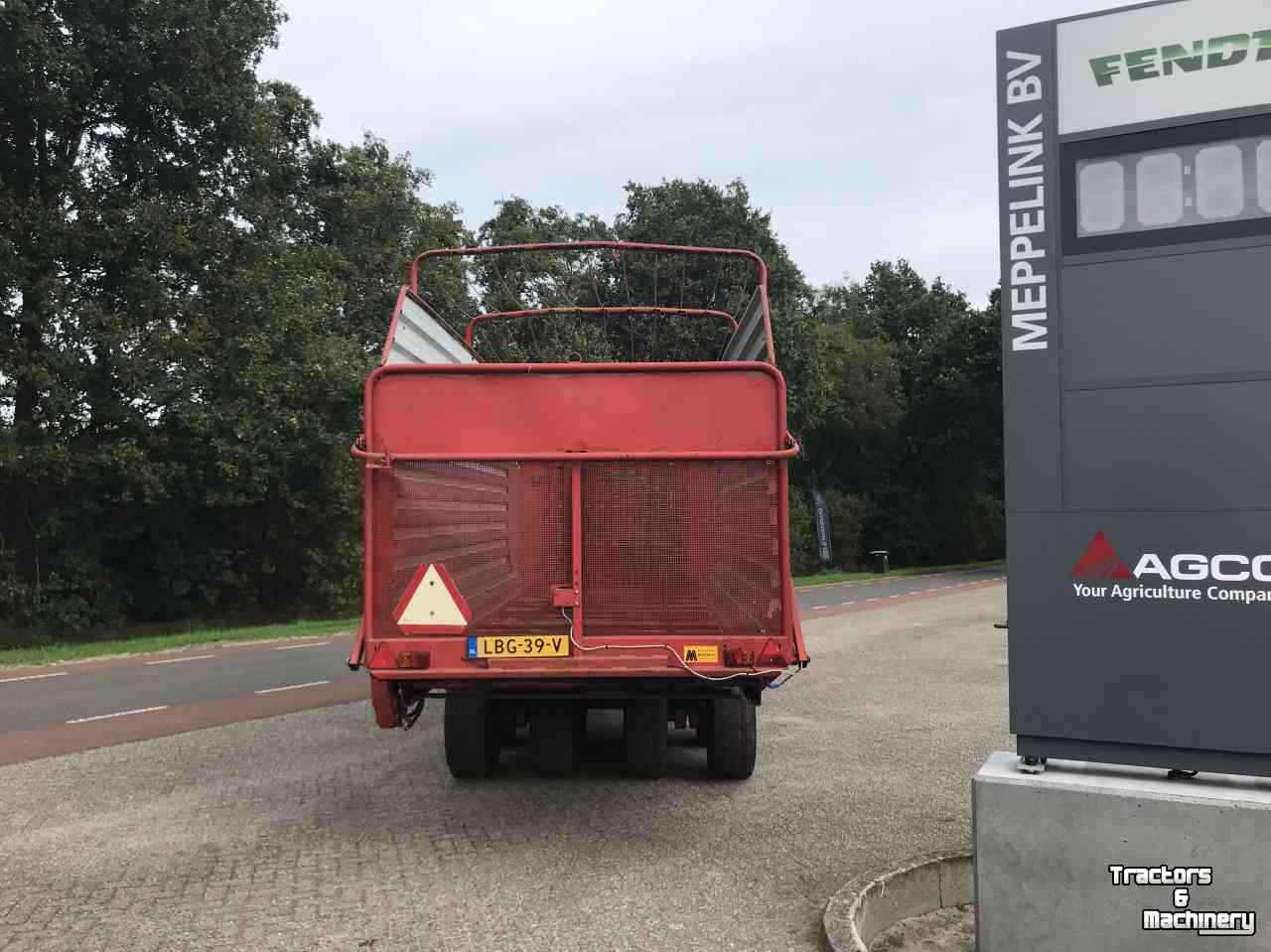 Self-loading wagon Strautmann supervitesse-2