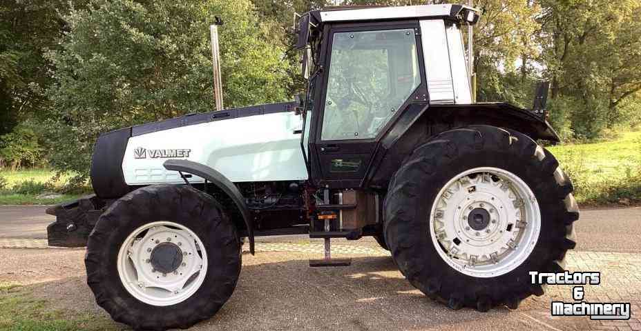 Tractors Valmet 8800 Tractor