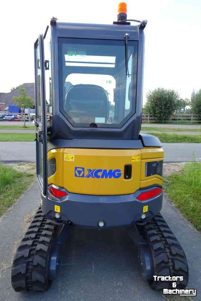 Excavator tracks XCMG XE27E