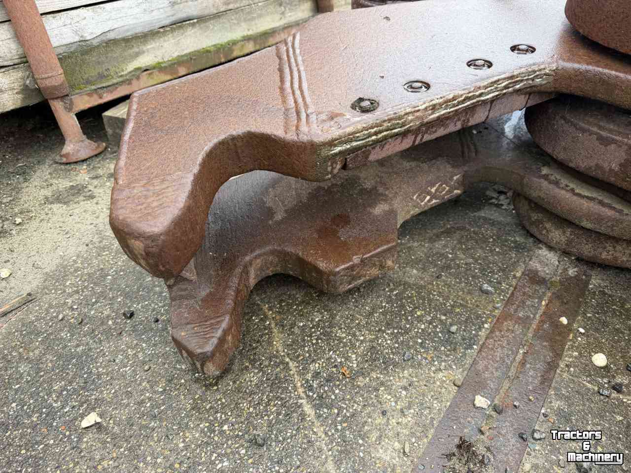 Concrete Pulverizers  SV Vergruizer | Betonschaar | Combischaar | Knipschaar met Hydraulische rotator