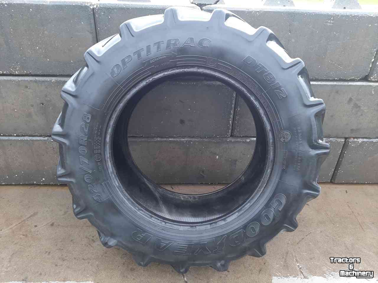 Wheels, Tyres, Rims & Dual spacers Good Year 420/70xR28  42070r28  band