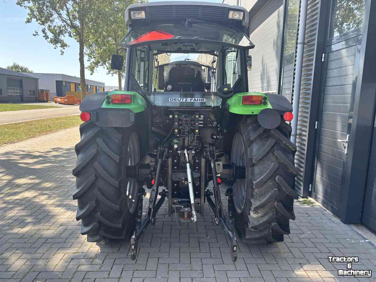 Tractor Deutz-Fahr Agrofarm 410