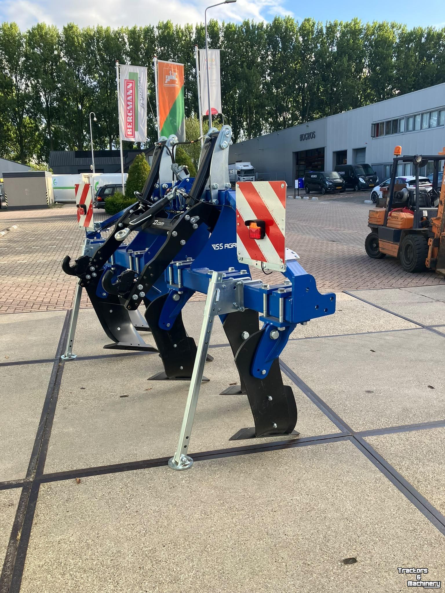 Deep subsoiler VSS MTO-UCV6-H3