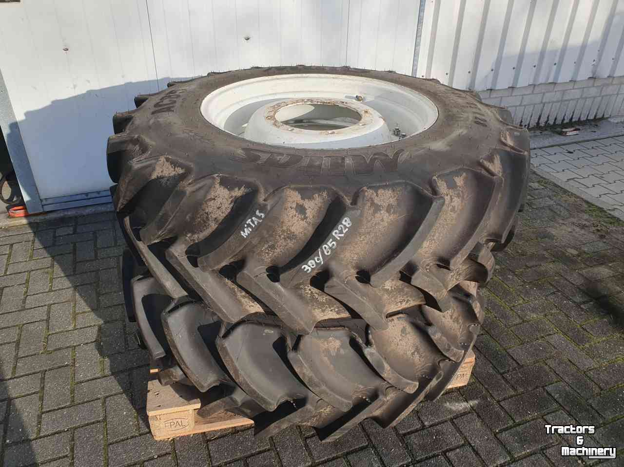 Wheels, Tyres, Rims & Dual spacers Mitas 380/85R28