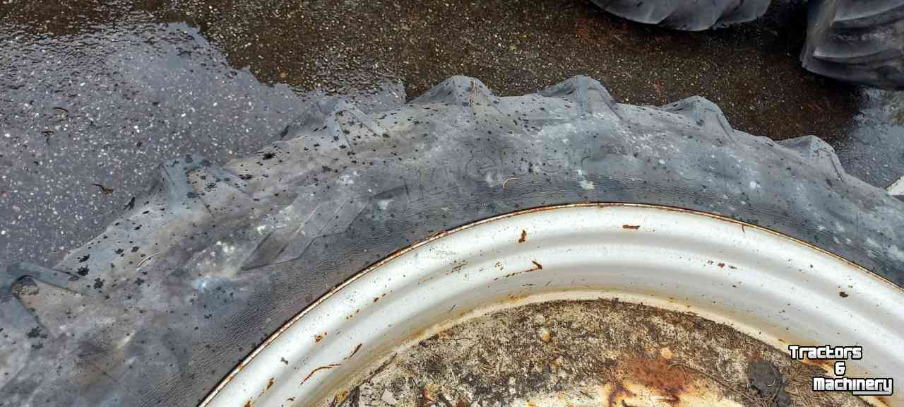 Wheels, Tyres, Rims & Dual spacers  12.4x46
