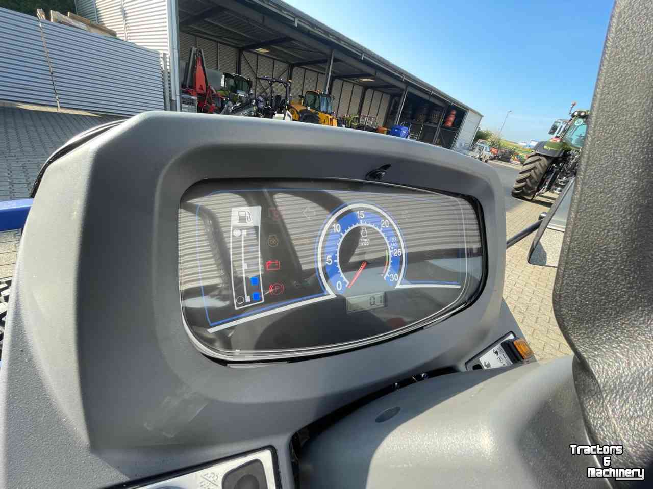 Tractor Iseki TLE 3410 hydrostaat aandrijving met Gallaxy Pro banden