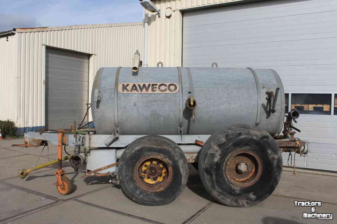 Slurry tank Kaweco 4200 liter mesttank giertank verdringerpomp wormpomp pomptankwagen
