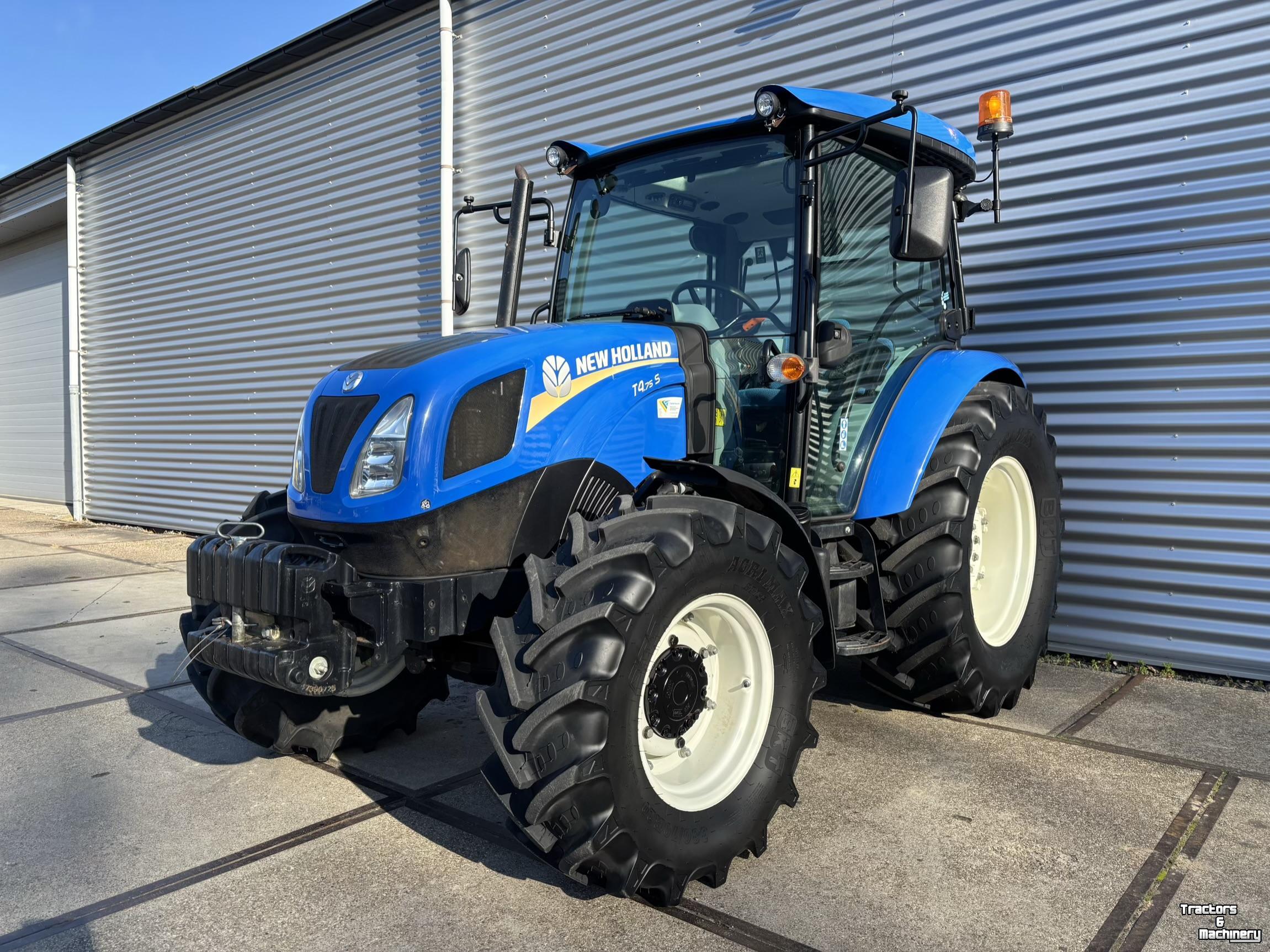 Tractor New Holland T4S.75