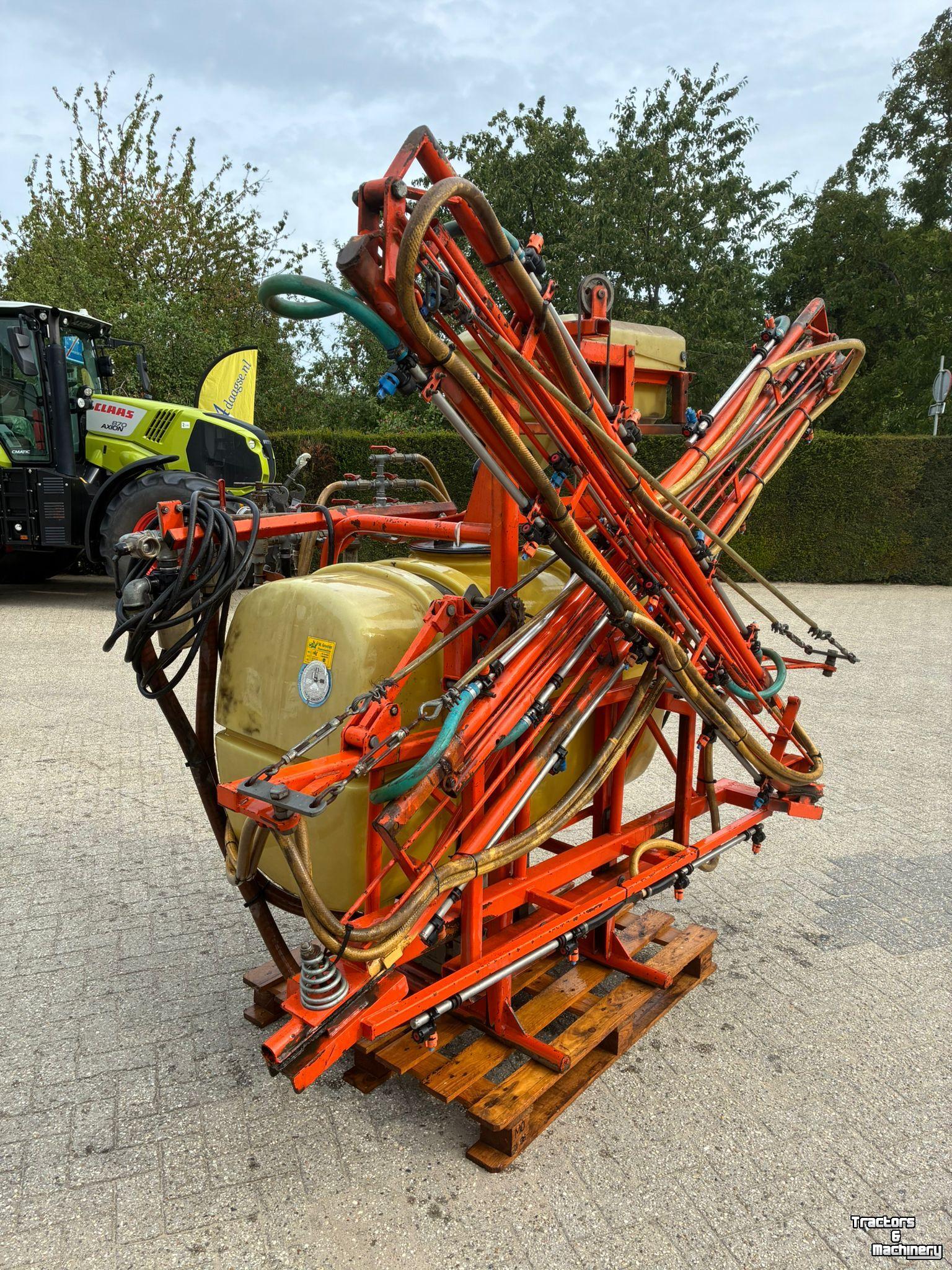 Fieldsprayer Douven Gedragen veldspuit