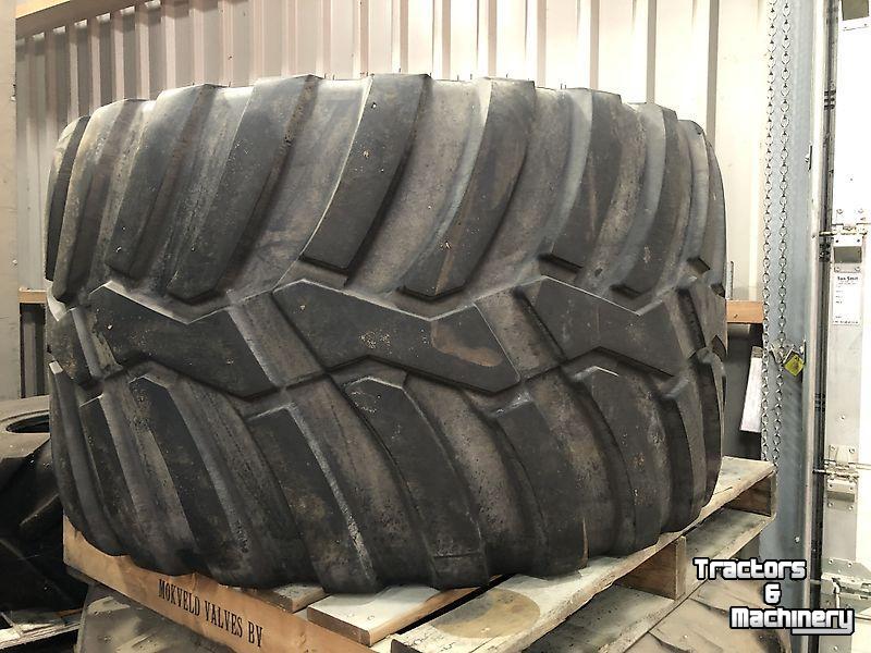 Wheels, Tyres, Rims & Dual spacers  Vredestein - Flotation Trac 710/50R26.5