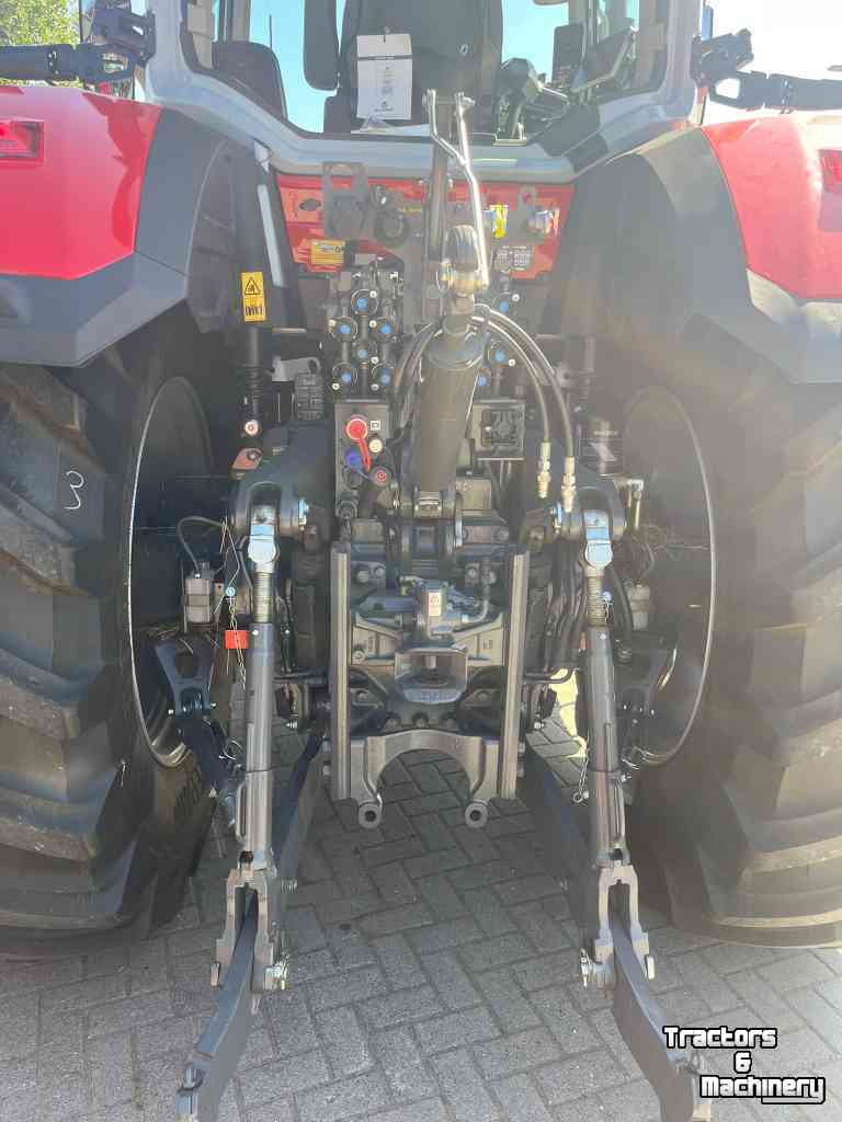 Tractors Massey Ferguson 8S.285 Dyna VT