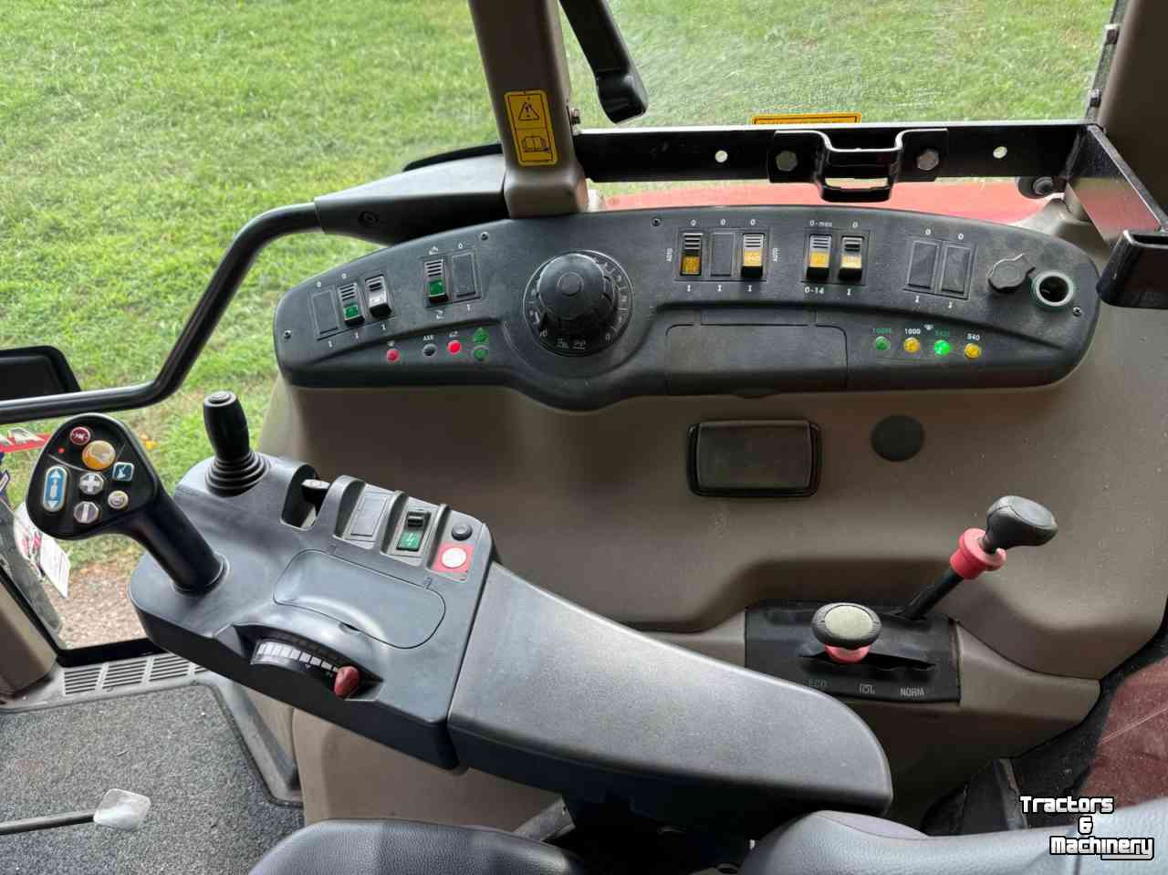 Tractor Case-IH CVX 120