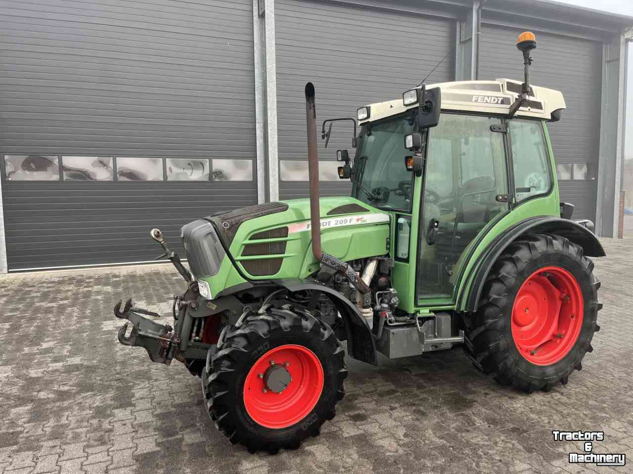 Tractor Fendt 209 f