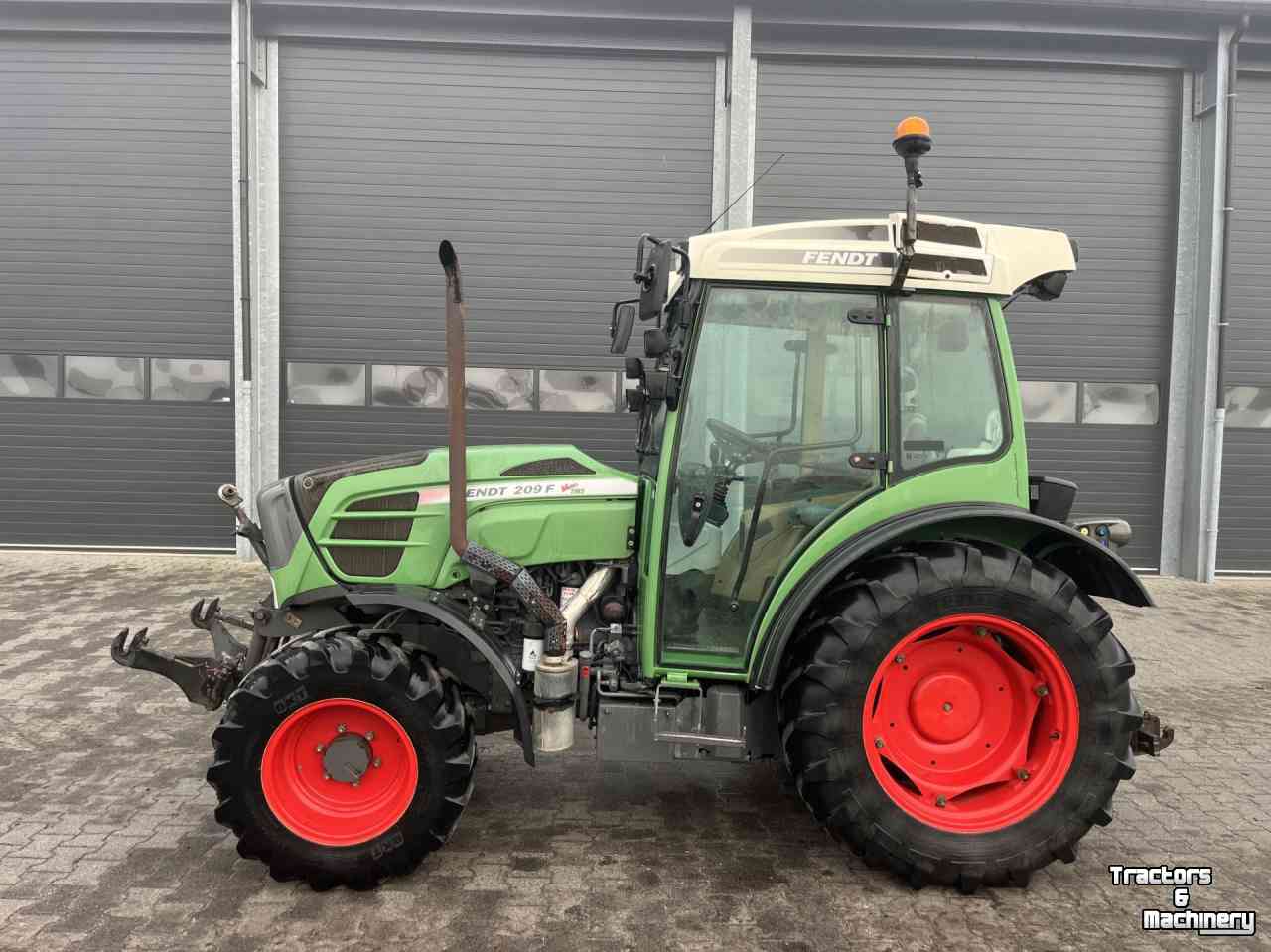 Tractor Fendt 209 f