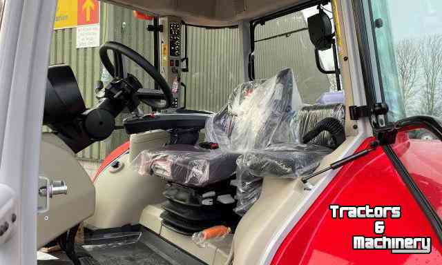 Tractors Massey Ferguson 6S.155 Dyna VT Efficient Tractor