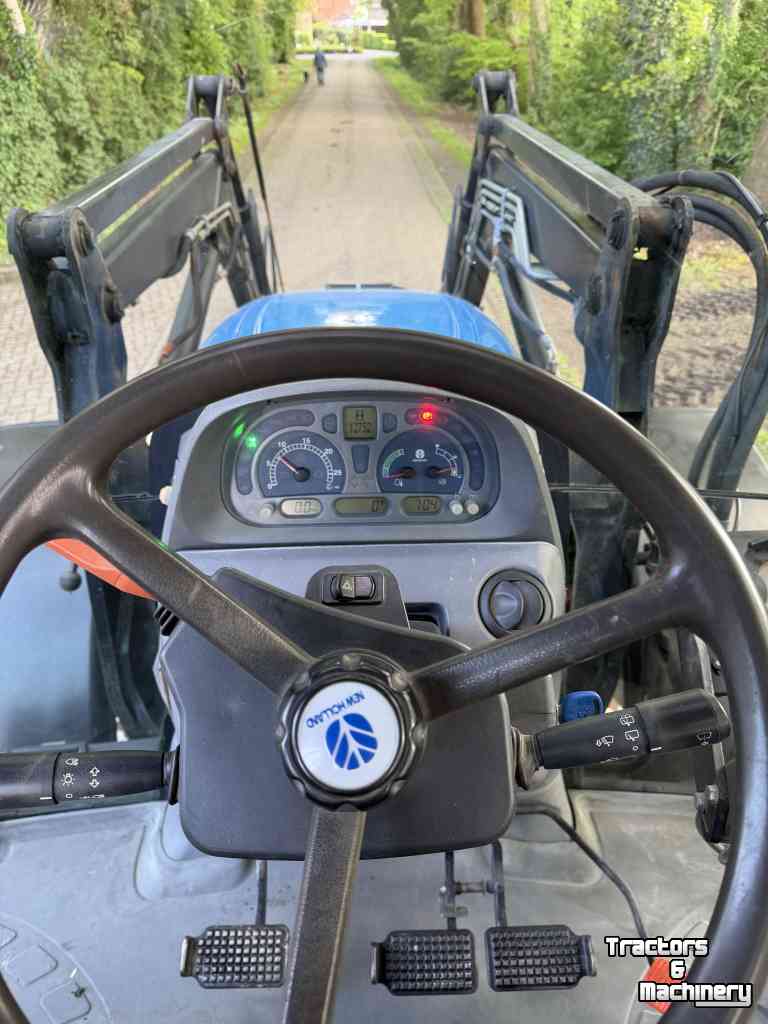 Tractor New Holland TS100A