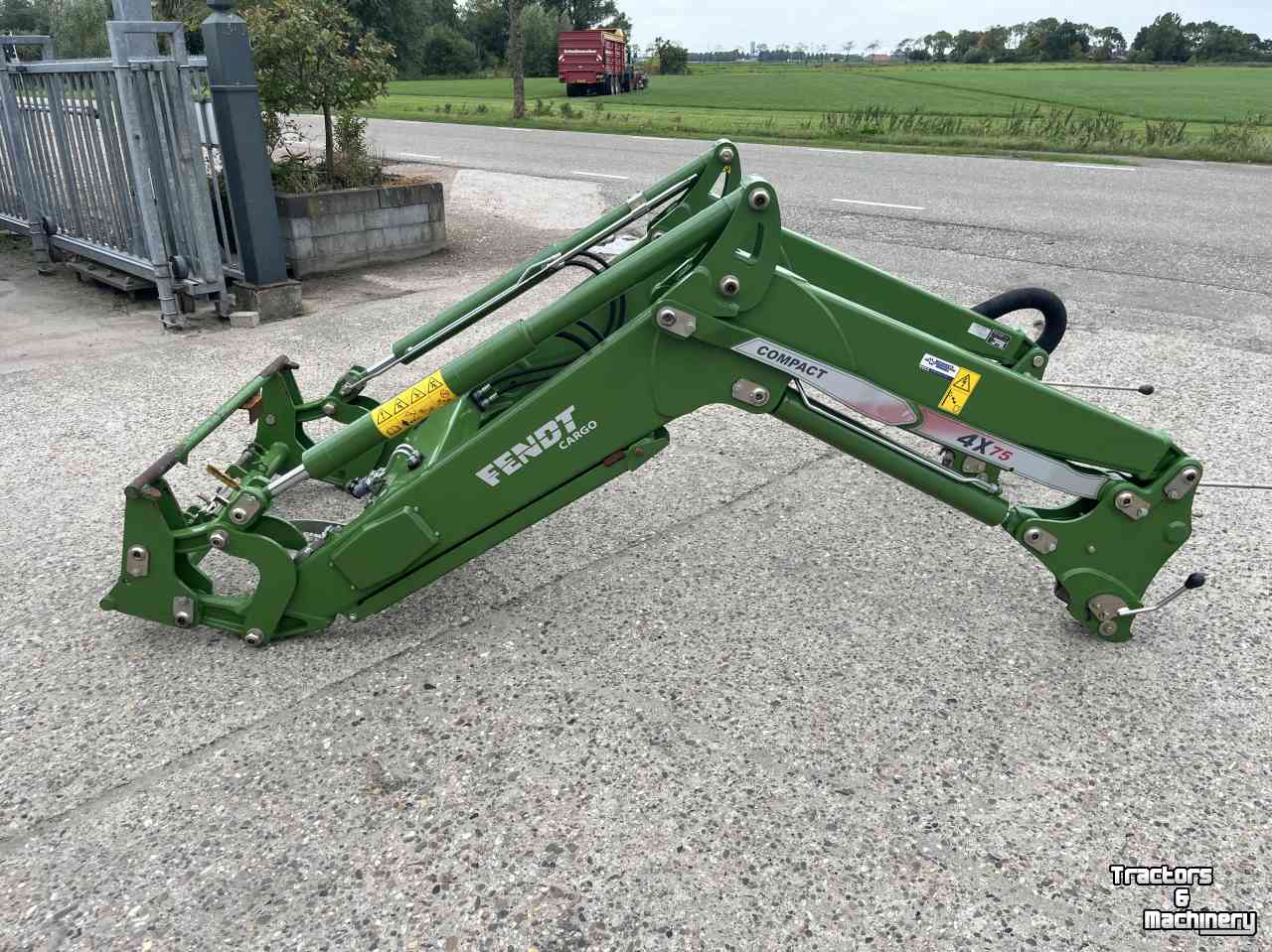 Front-end loader Fendt Cargo 4X75 Compact