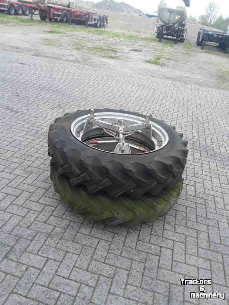 Wheels, Tyres, Rims & Dual spacers Firestone 12.4/r36
