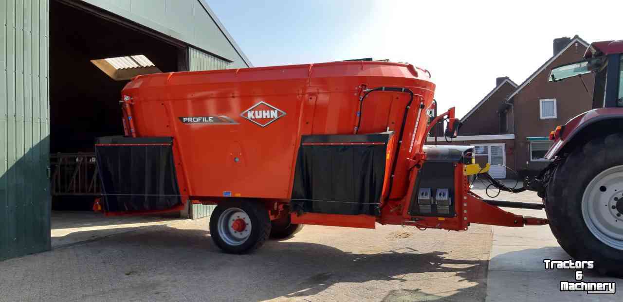 Vertical feed mixer Kuhn Profile DL 24.2
