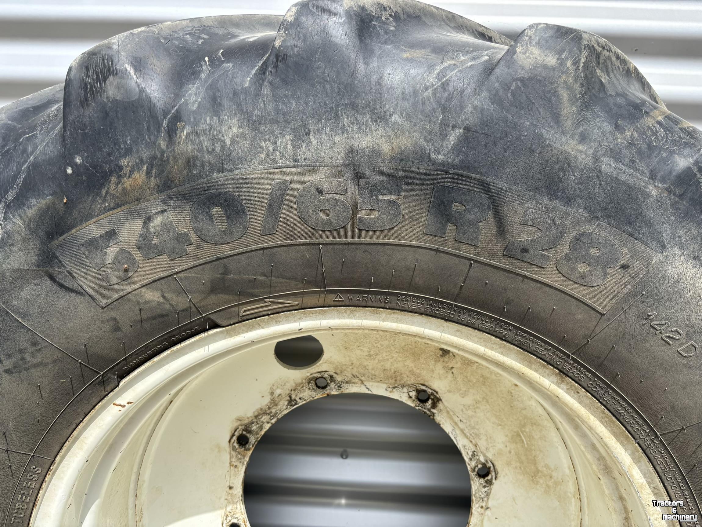 Wheels, Tyres, Rims & Dual spacers Michelin Multibib
