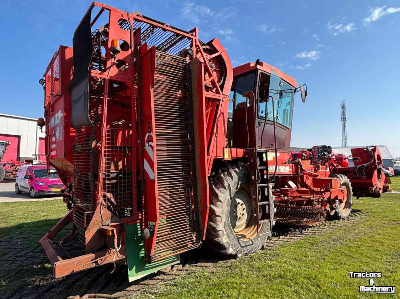 Sugar beet harvester Matrot M41