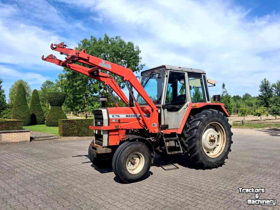 Tractor Massey Ferguson 675