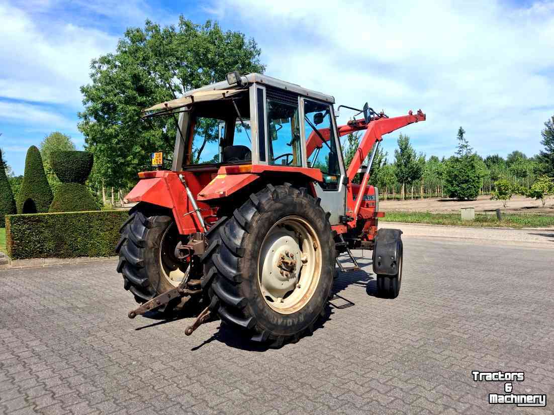 Tractor Massey Ferguson 675