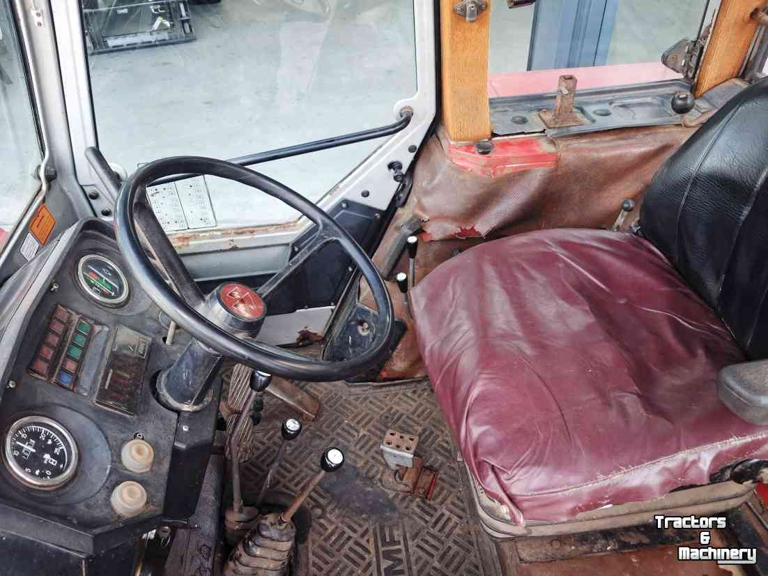 Tractor Massey Ferguson 675