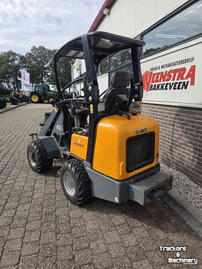 Wheelloader Giant D332ST