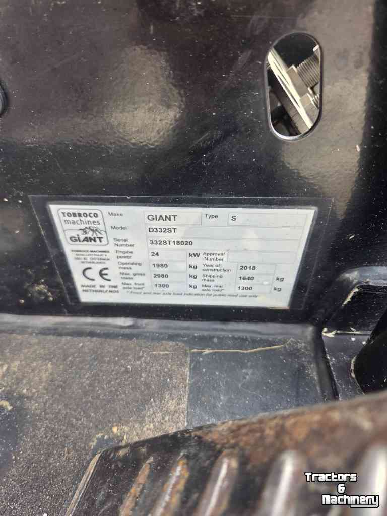 Wheelloader Giant D332ST