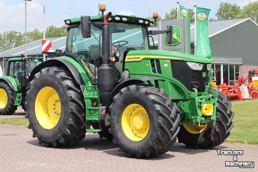 Tractor John Deere 6R 215