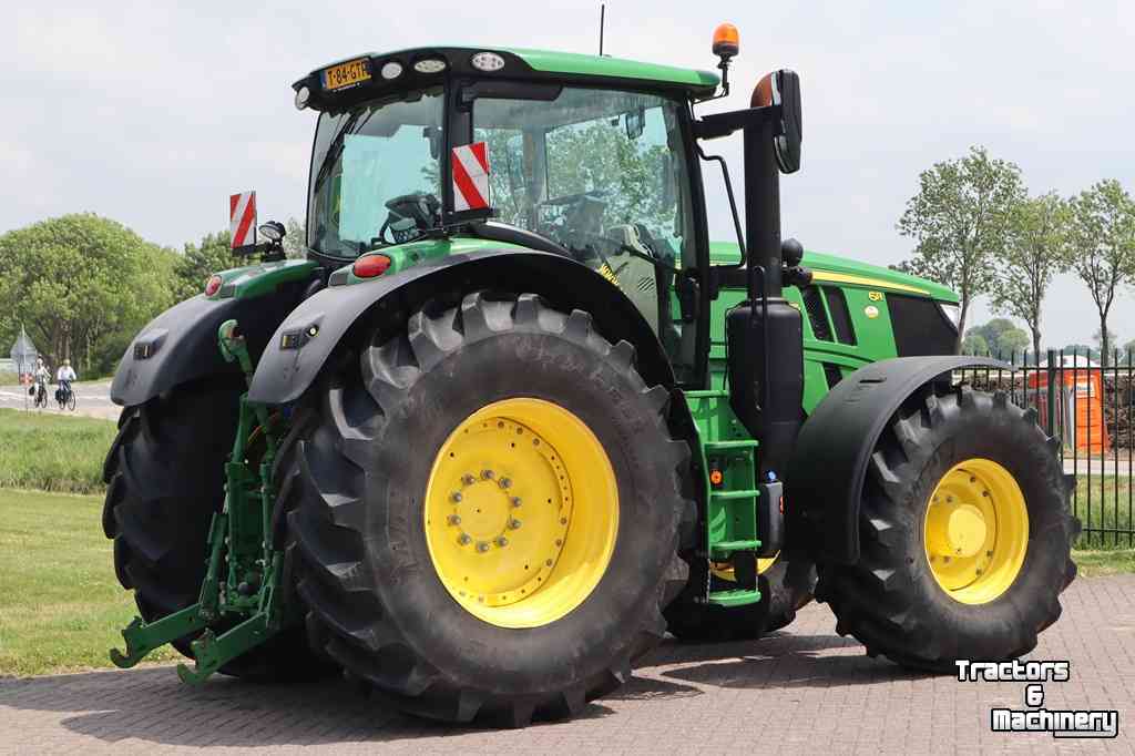 Tractor John Deere 6R 215