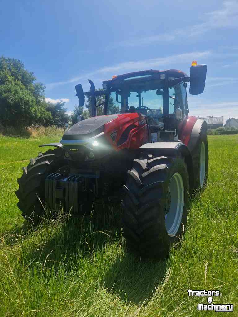 Tractor Case-IH Farmall 100C HILO Geveerde cabine en luchtremmen