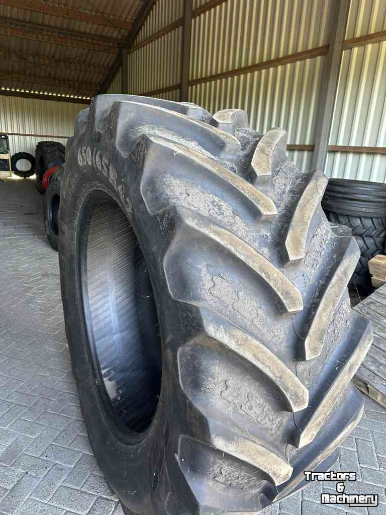 Wheels, Tyres, Rims & Dual spacers BKT 650/65R42