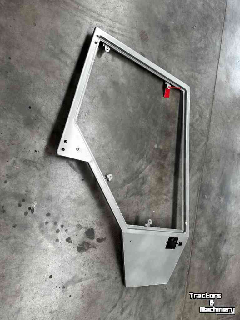 Other tractors and accessories Massey Ferguson Deur (rechts) MF 3000 serie