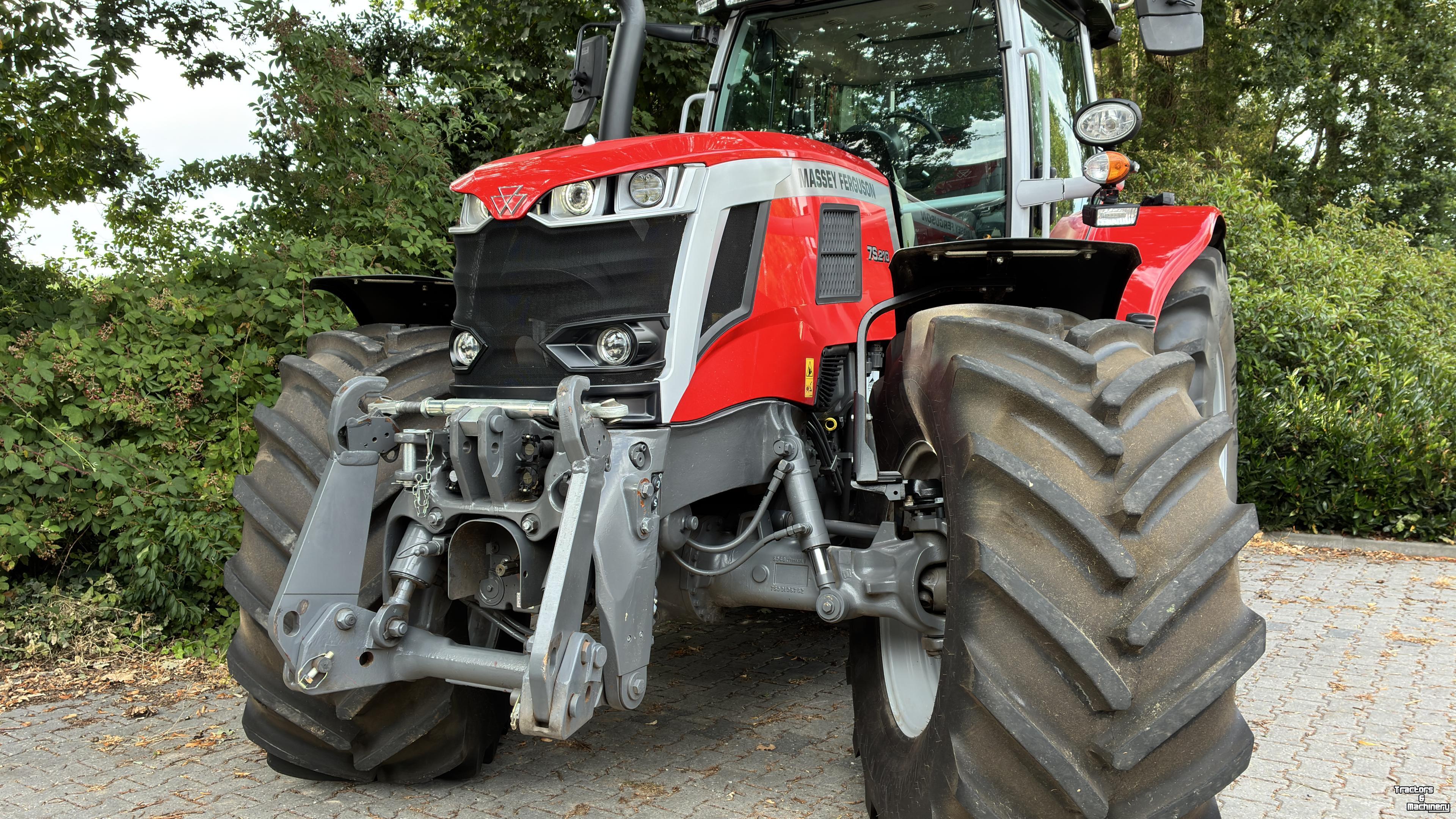 Tractor Massey Ferguson 7S.210 Dyna-VT Exclusive