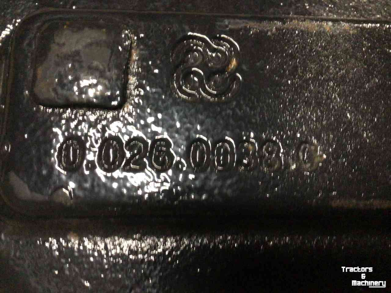 Used parts for tractors Deutz-Fahr 0.026.0038.0