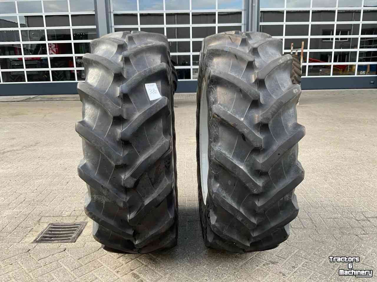 Wheels, Tyres, Rims & Dual spacers Pirelli 520/70 R38 banden op velg