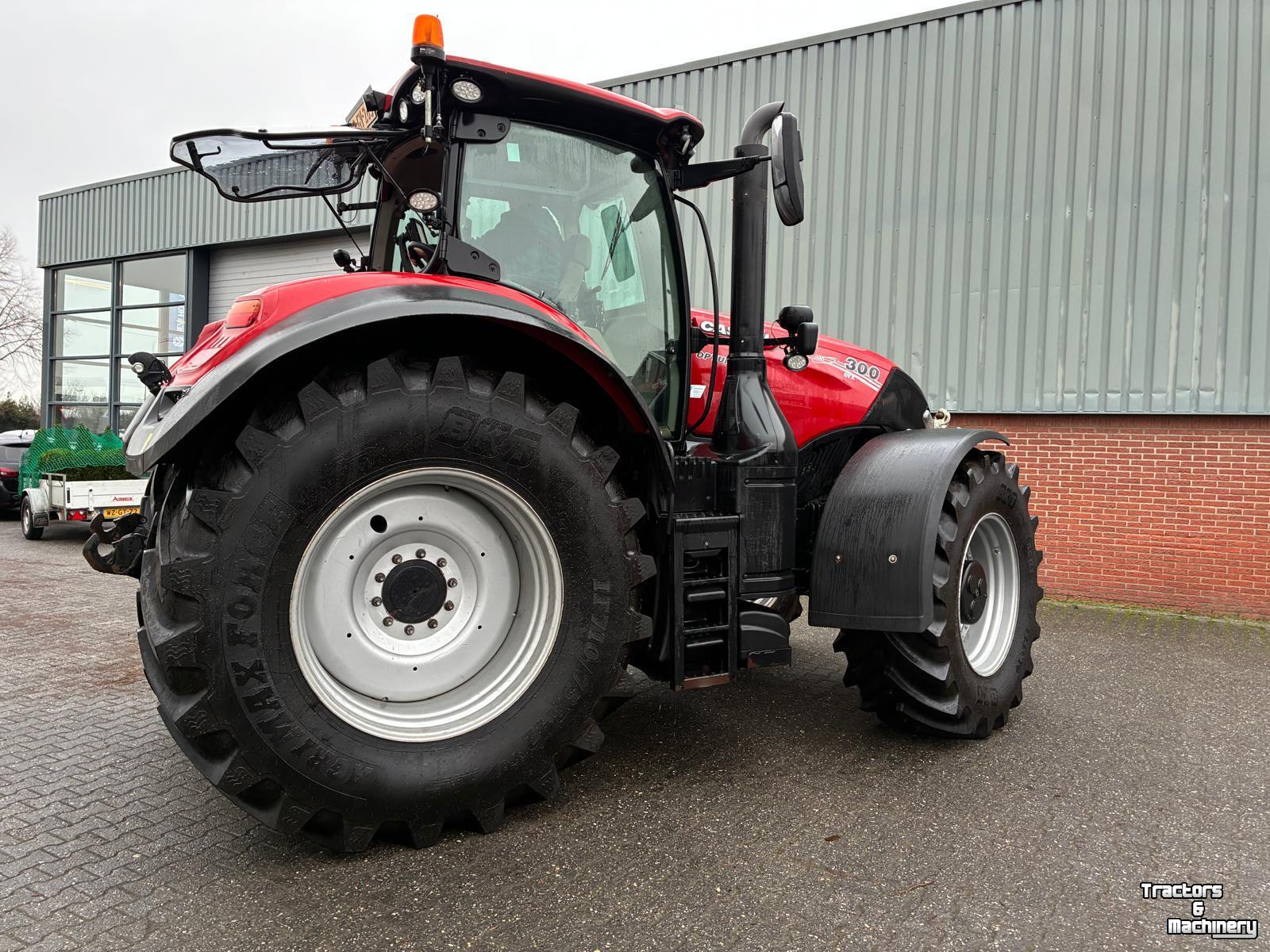 Tractor Case 300CVX